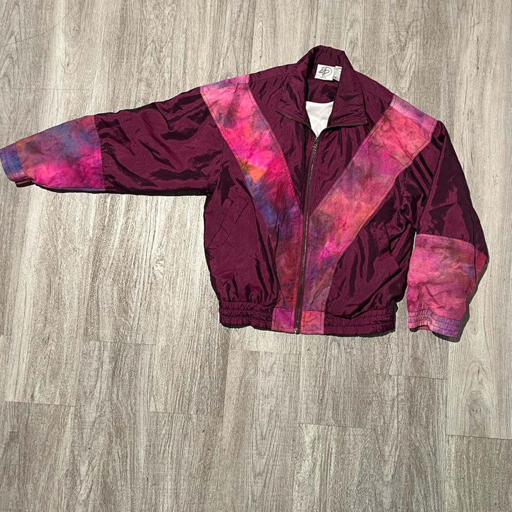 Vintage Beyond Performance metallic maroon windbreaker - Picture 4 of 17